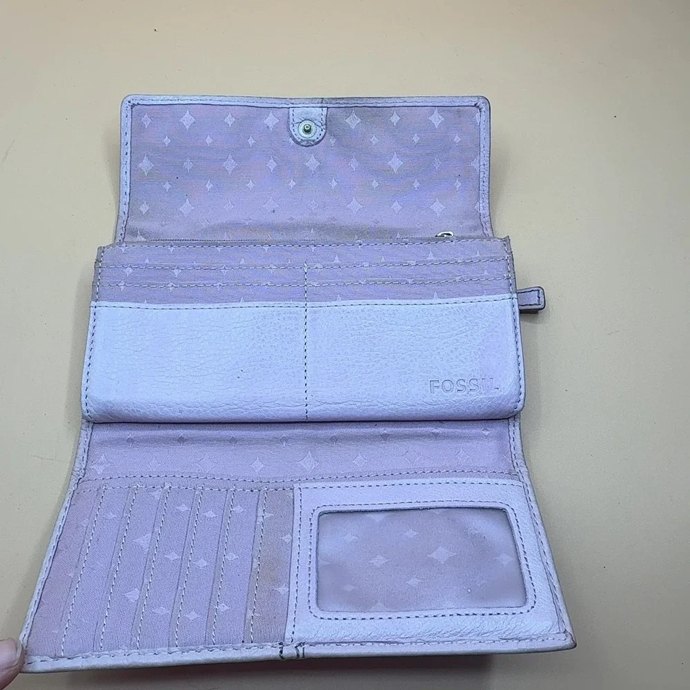 Fossil Maddox Flap Clutch Wallet Lavender Purple Leather Women's